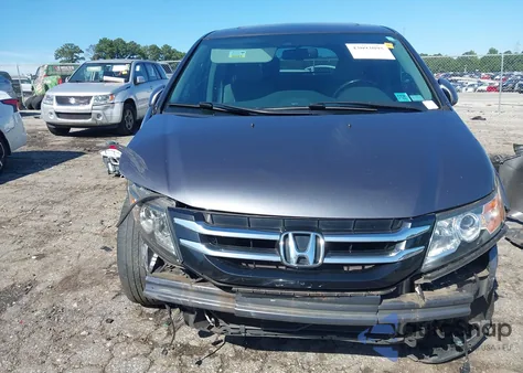 2016 Honda Odyssey Touring/Touring Elite z USA, uszkodzony, nr VIN 5FNRL5H98GB098883